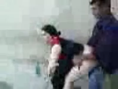 زن لعنتی در سکس من ومامان طبقه