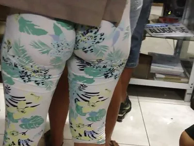 لیسیدن وسایل معلم عکس سکسی جالب