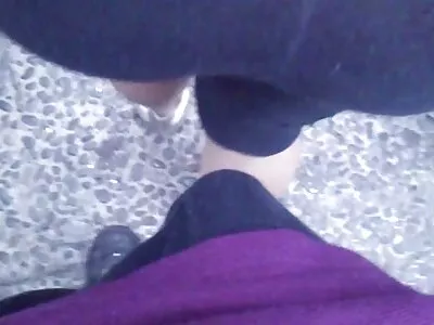 برادر منحرف به اتاق خواب دختری وارد شد و سکس در قایق همه را فاک کرد